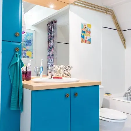Beautiful Apartment With Mezzanine شقة *